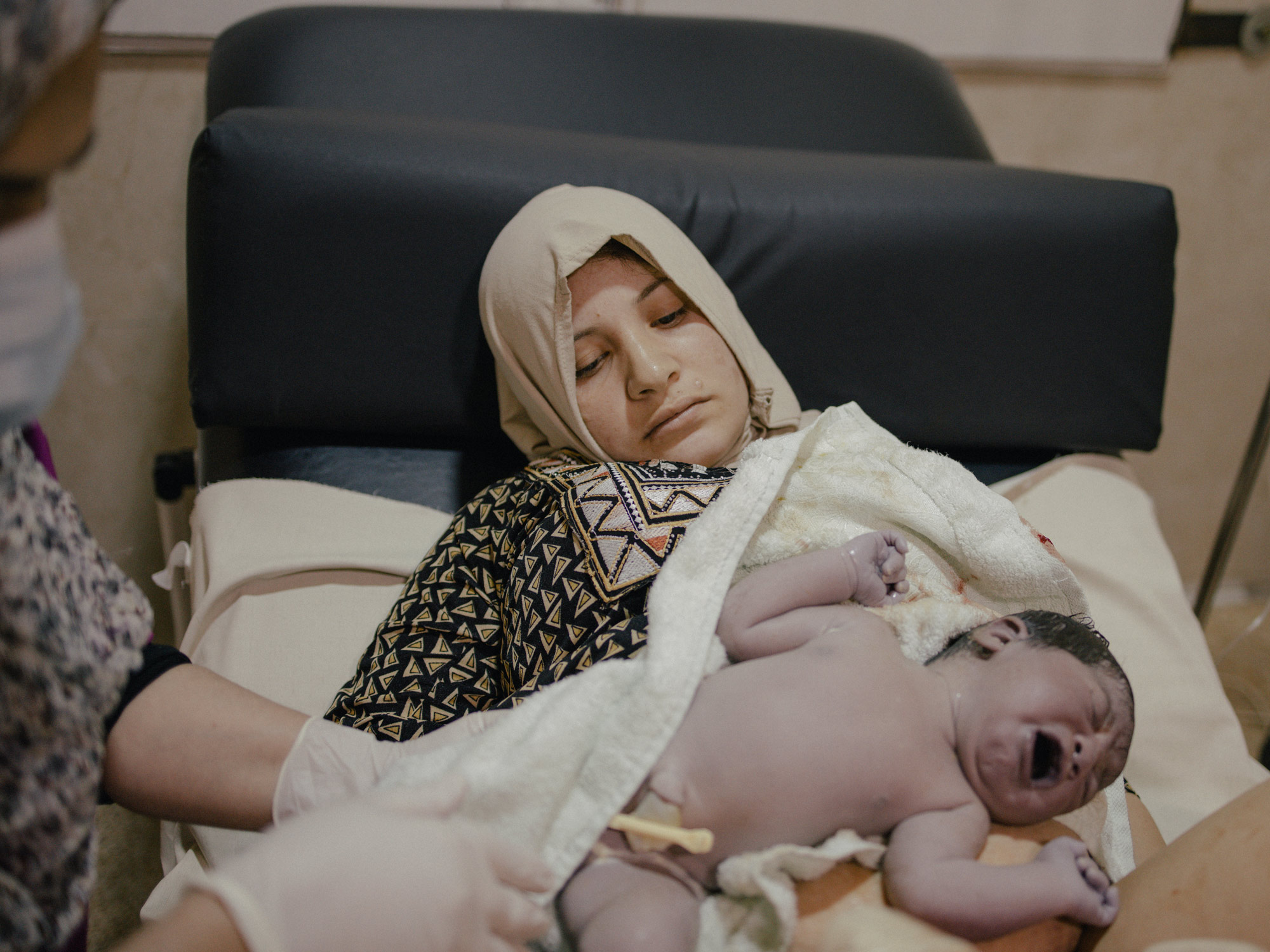 Irak. Mossoul. 15 septembre 2021. Nouveau-né à la maternité de Nablus. 
