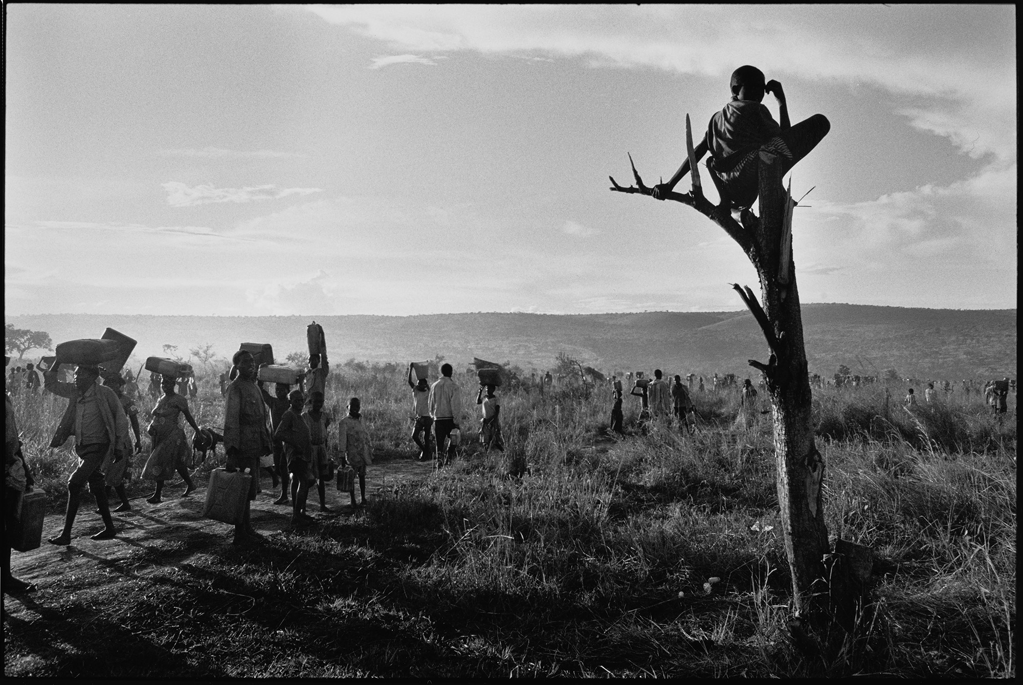 Geflüchtete aus Ruanda im Geflüchtetenlager im Distrikt Ngara in Tansania, in der Nähe der Grenze  Tansania, 1994 
